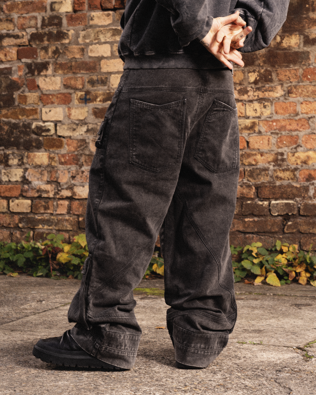 Bulky Cargo Pants