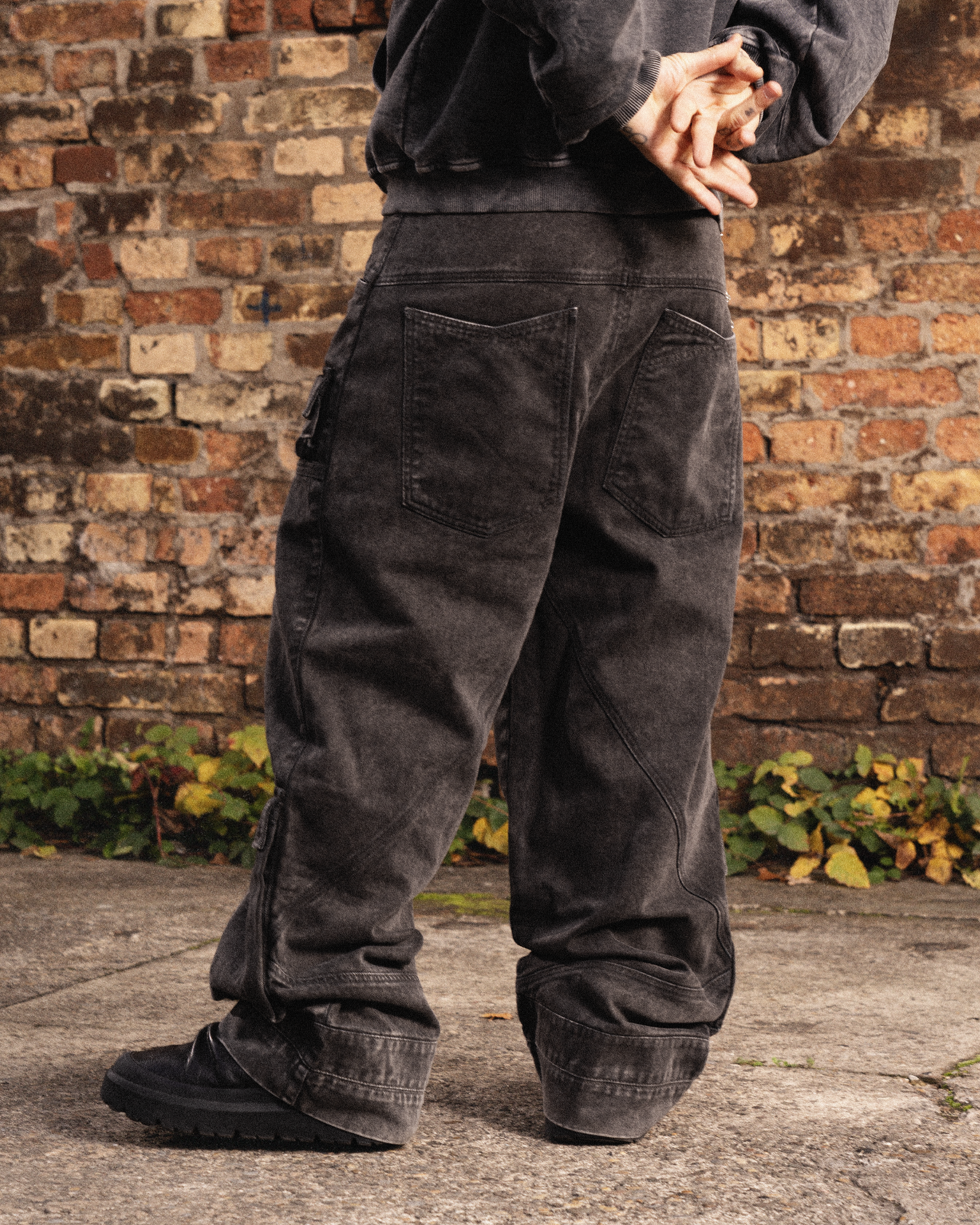 Bulky Cargo Pants