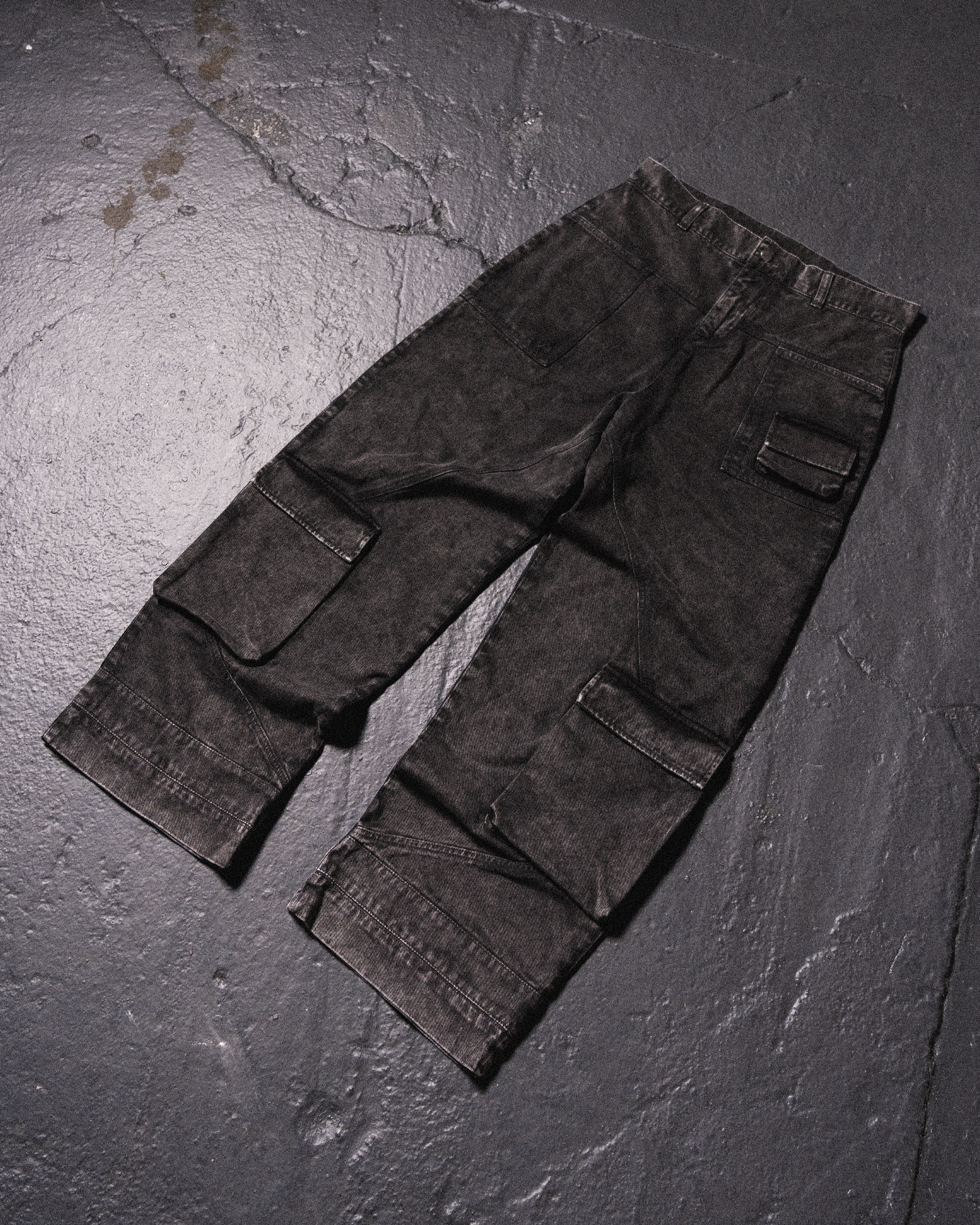 Bulky Cargo Pants